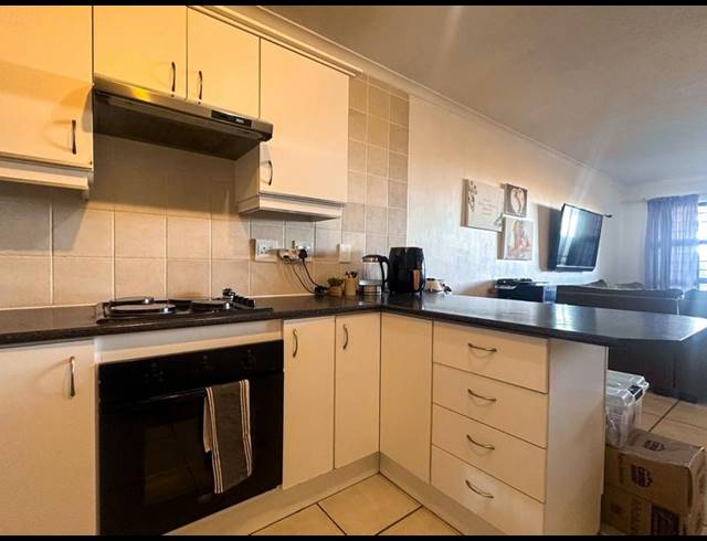 2 BEDROOM PROPERTY TO RENT IN GORDONS BAY